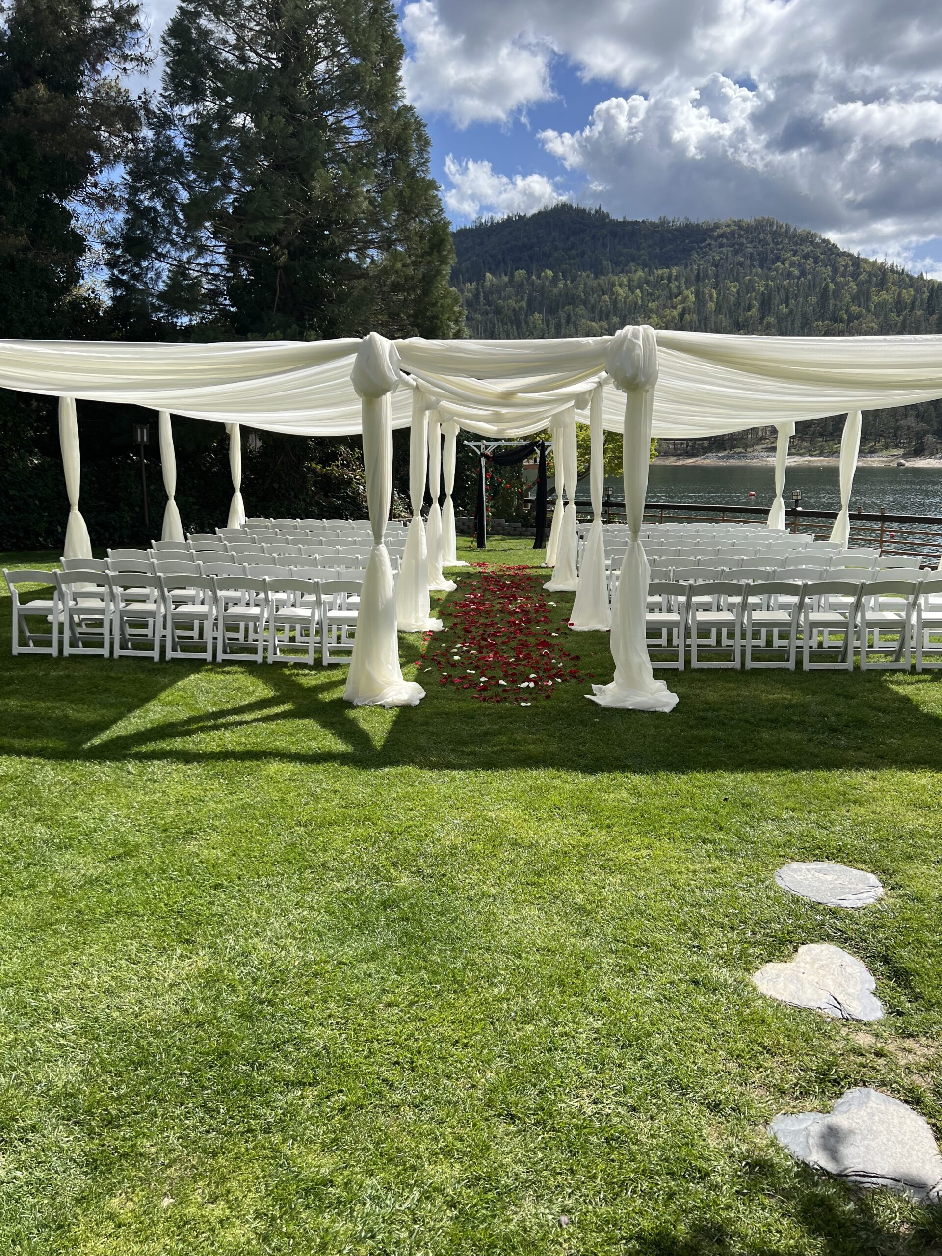 Elevate Your Pines Resort Wedding: Top Vendors for an Unforgettable Day